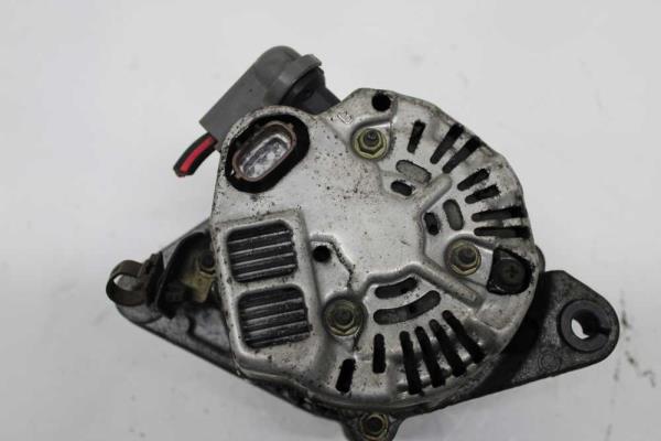 ALTERNATEUR TOYOTA - Vue 3